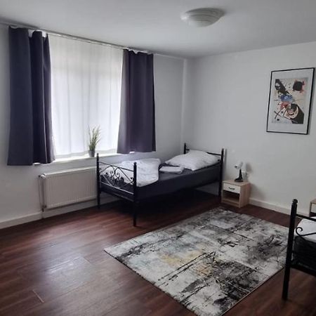 Pension Am Kreisel Kassel Esterno foto