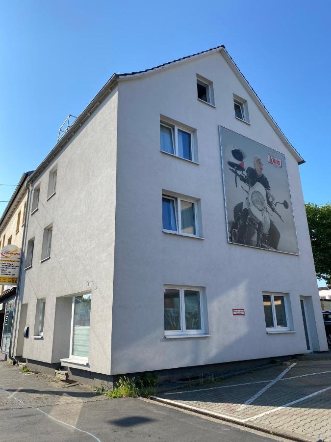 Pension Am Kreisel Kassel Esterno foto